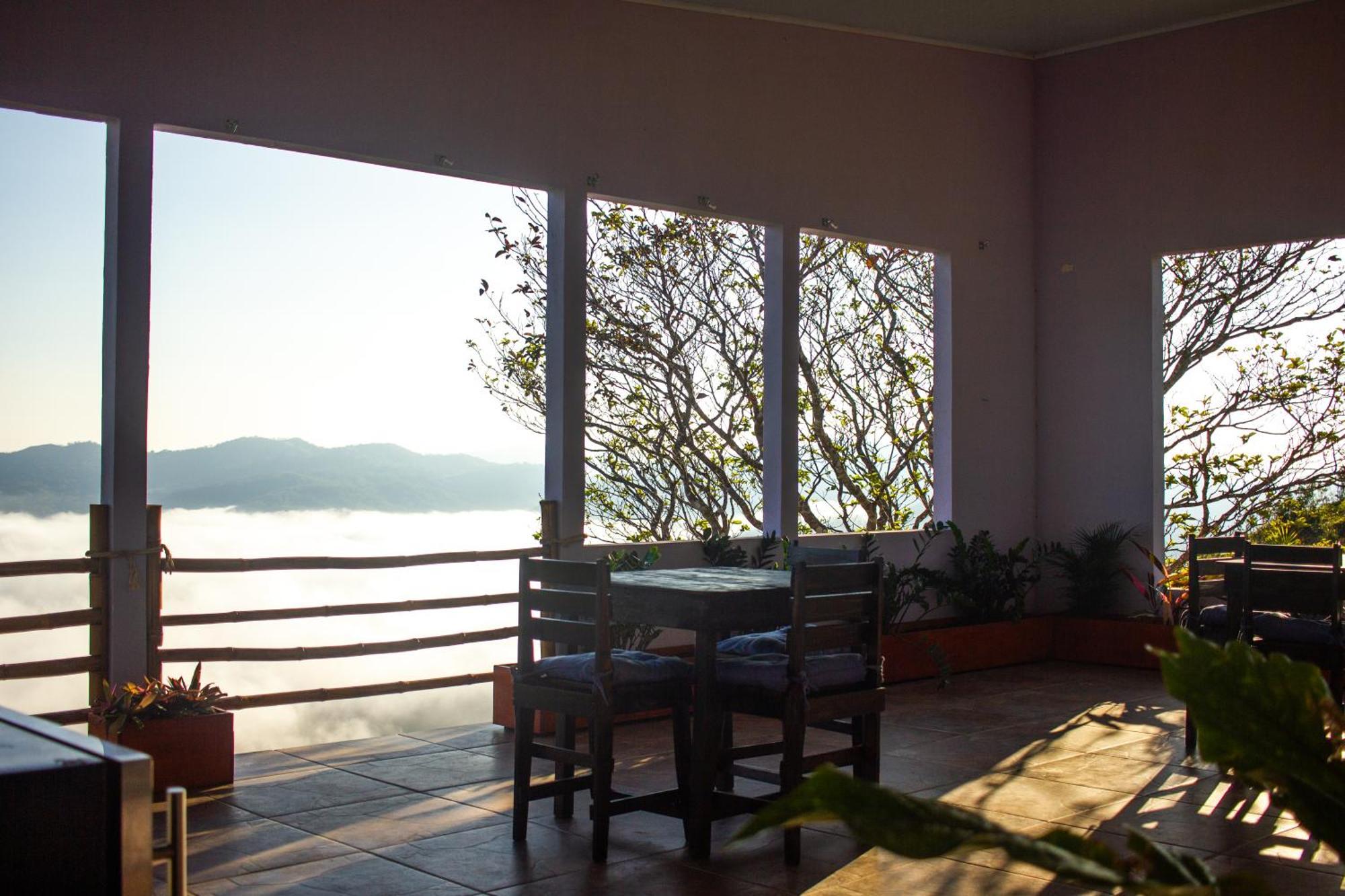 Lodge Hideaway 3 - Breakfast Included & Mountain View *